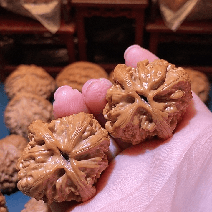 【闪购商品】文玩核桃吊坠37大沽石