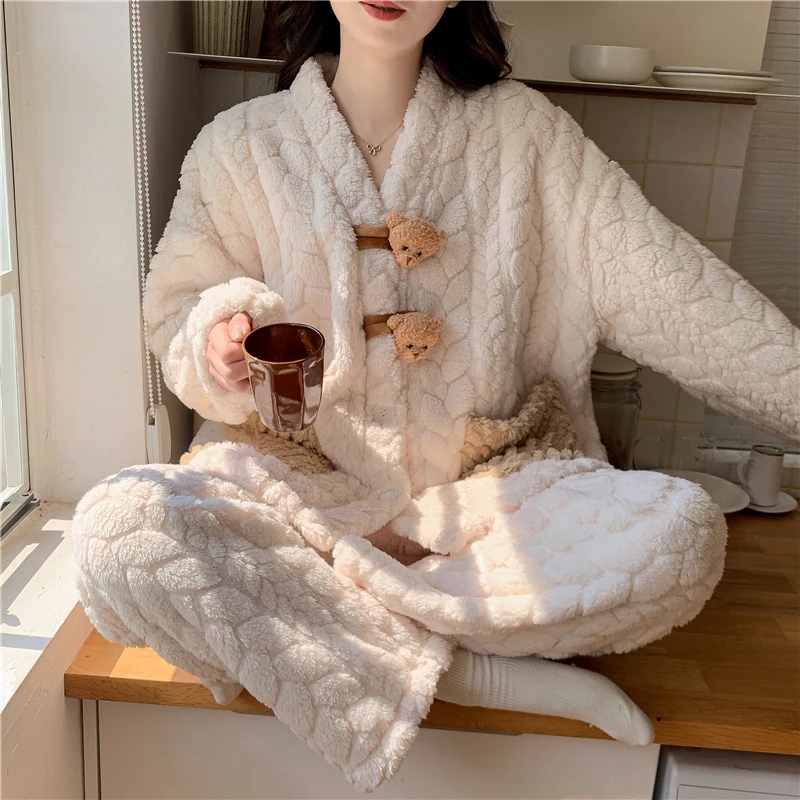 睡衣女秋冬季珊瑚绒2025新款冬天法兰绒家居服可外穿学生套装冬天