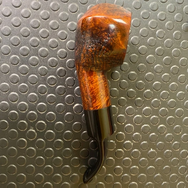 无戳记打版石楠木老烟斗