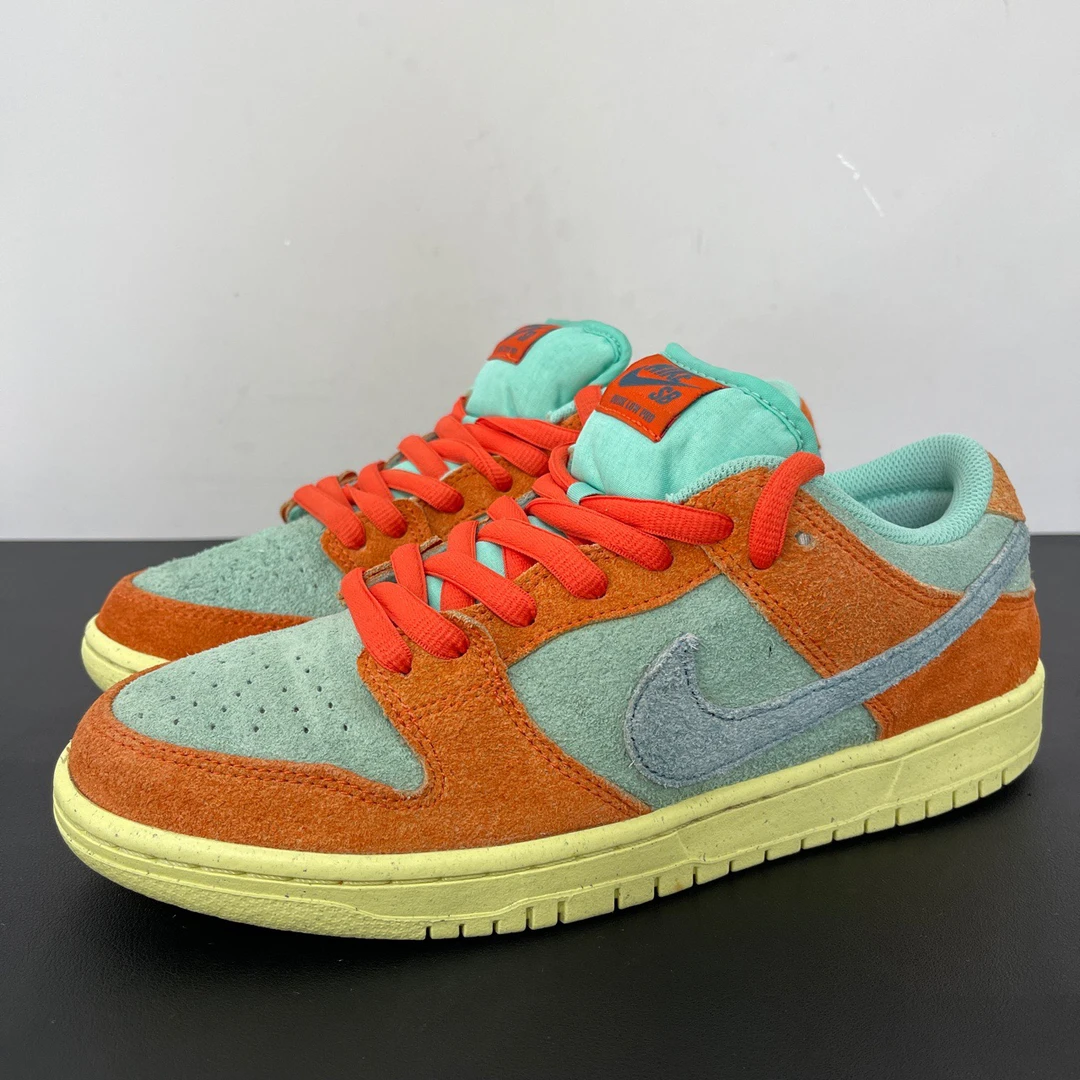 叁/二手/42.5码/Nike Dunk SB休闲板鞋中古球鞋/95新/无原盒/739