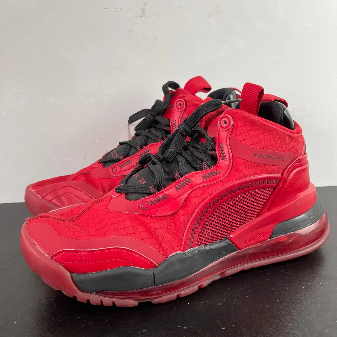 43码/Jordan 720深红球鞋/鞋头小破损9新/无原盒/公价774