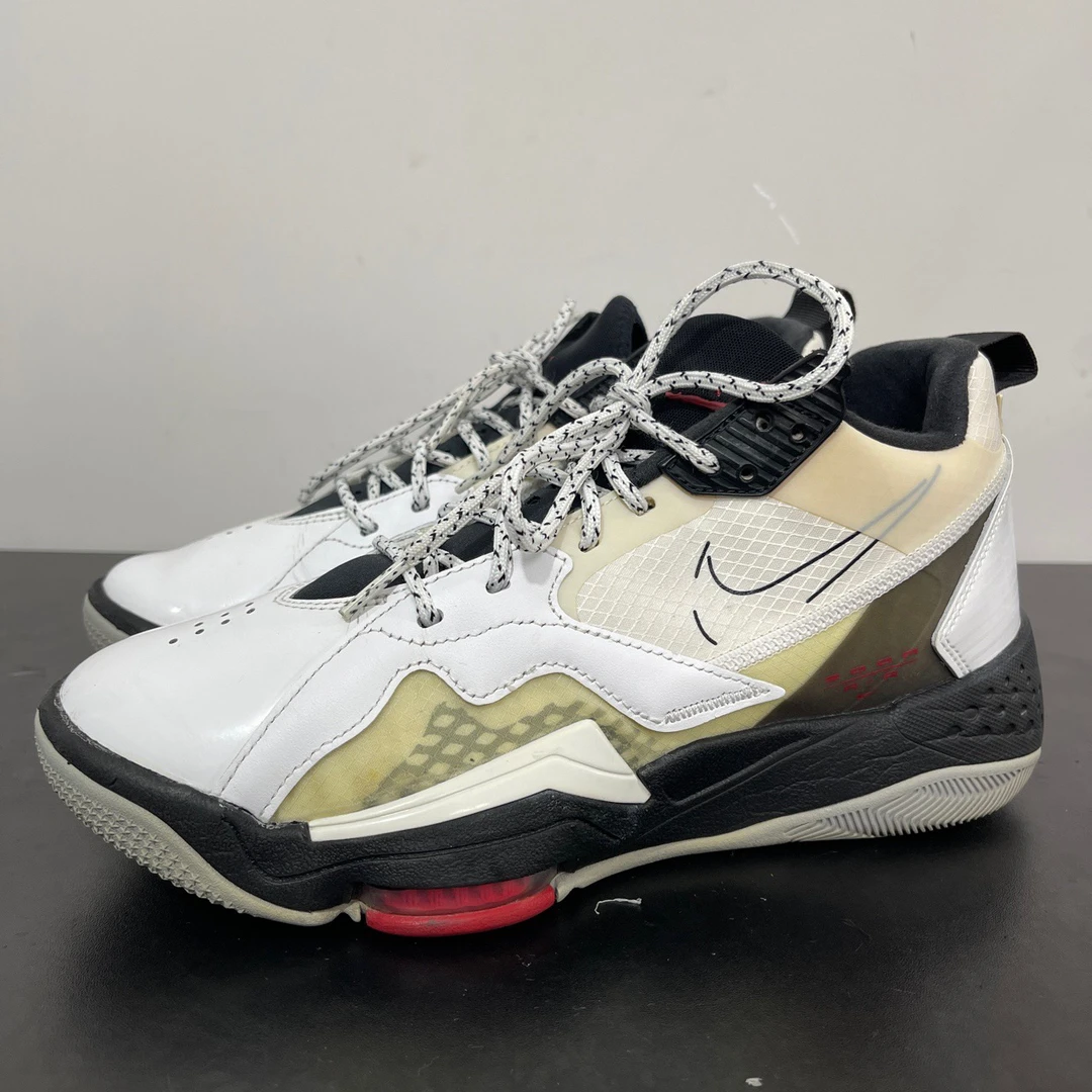 41码/Jordan Zoom92白黑球鞋/9新/无原盒/公价509