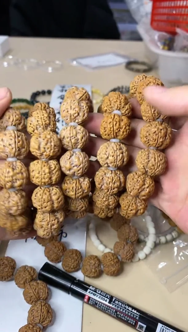 【闪购商品】金刚菩提手串4004 蜂窝双龙 卡21