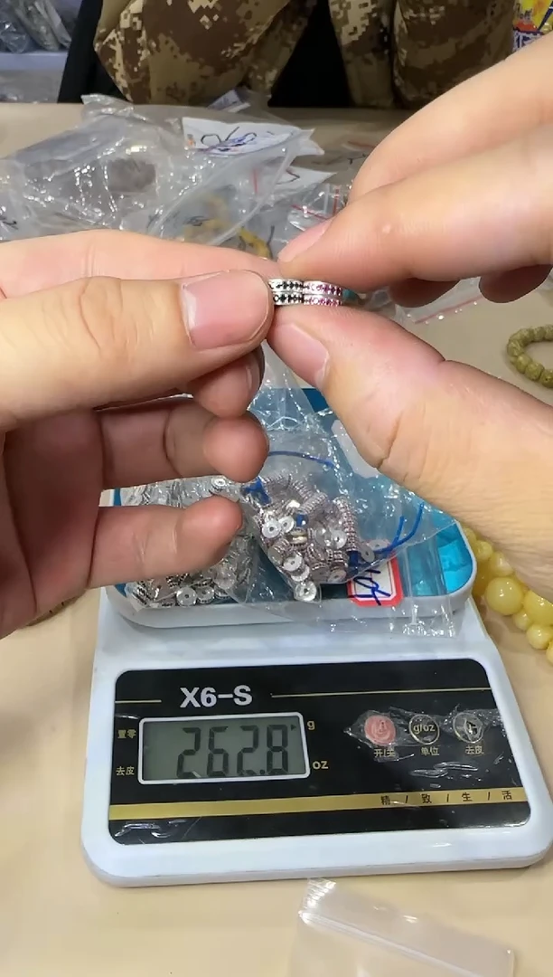 【闪购商品】白玉菩提吊坠y0913 隔片发一对 卡6.9