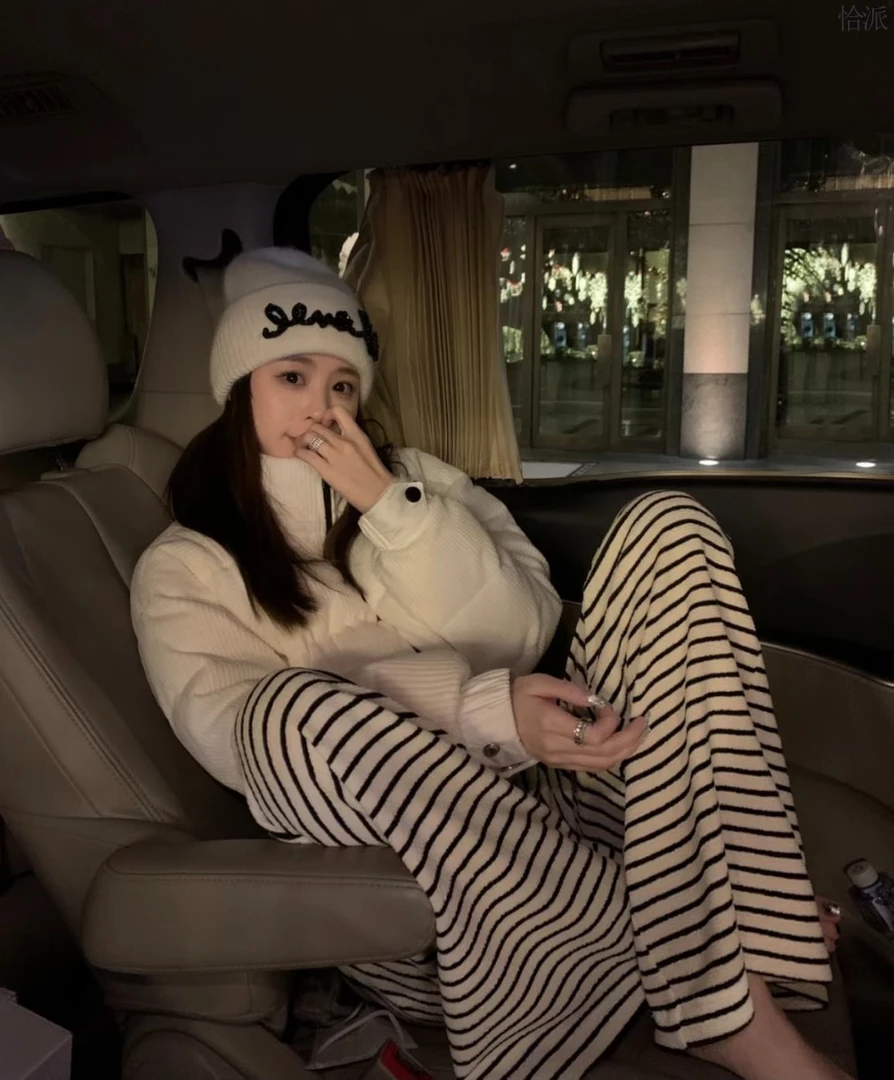 条纹毛巾显瘦阔腿裤2024秋冬新款垂坠感裤子高腰休闲裤直筒拖地裤