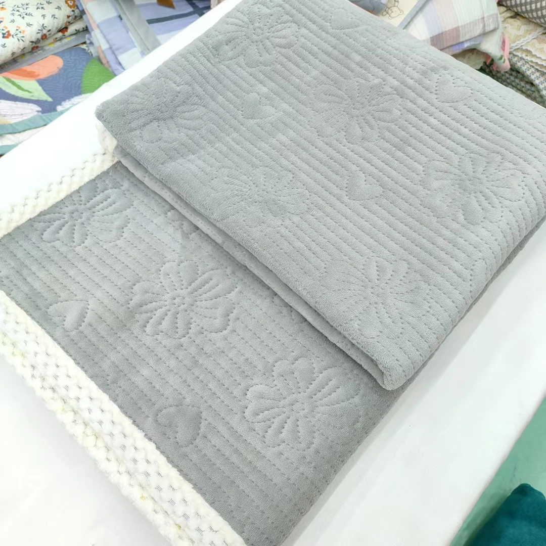 【贝贝绒床盖】<灰色>200X230cm<±5cm> 牛奶绒保暖多功能机洗绗缝