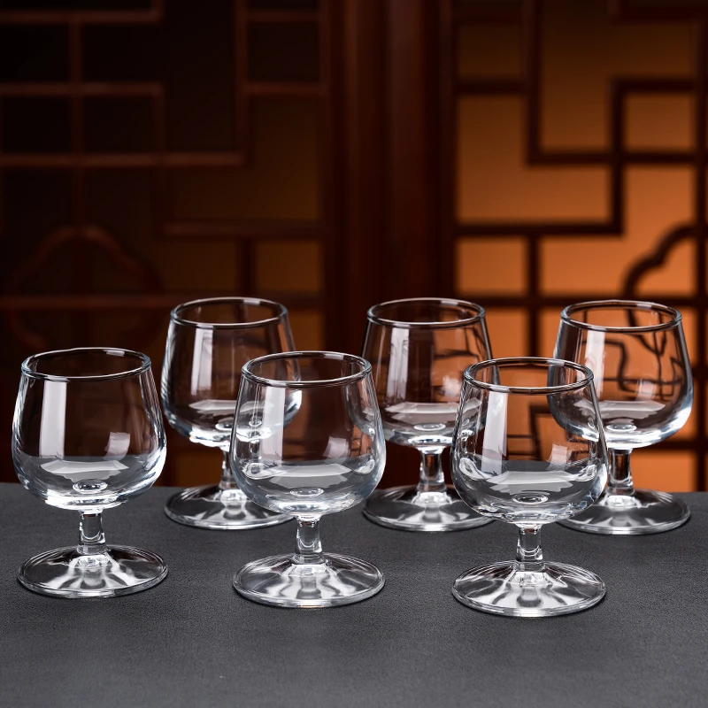 轻奢白酒杯家用二两小酒杯子高脚水晶玻璃分酒器酒盅酒具2025