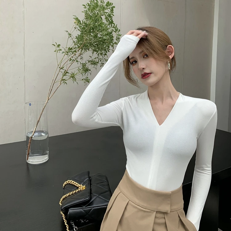 【TL2101】JS正肩气质V领长袖t恤女春秋纯色紧身性感内搭上衣打底衫