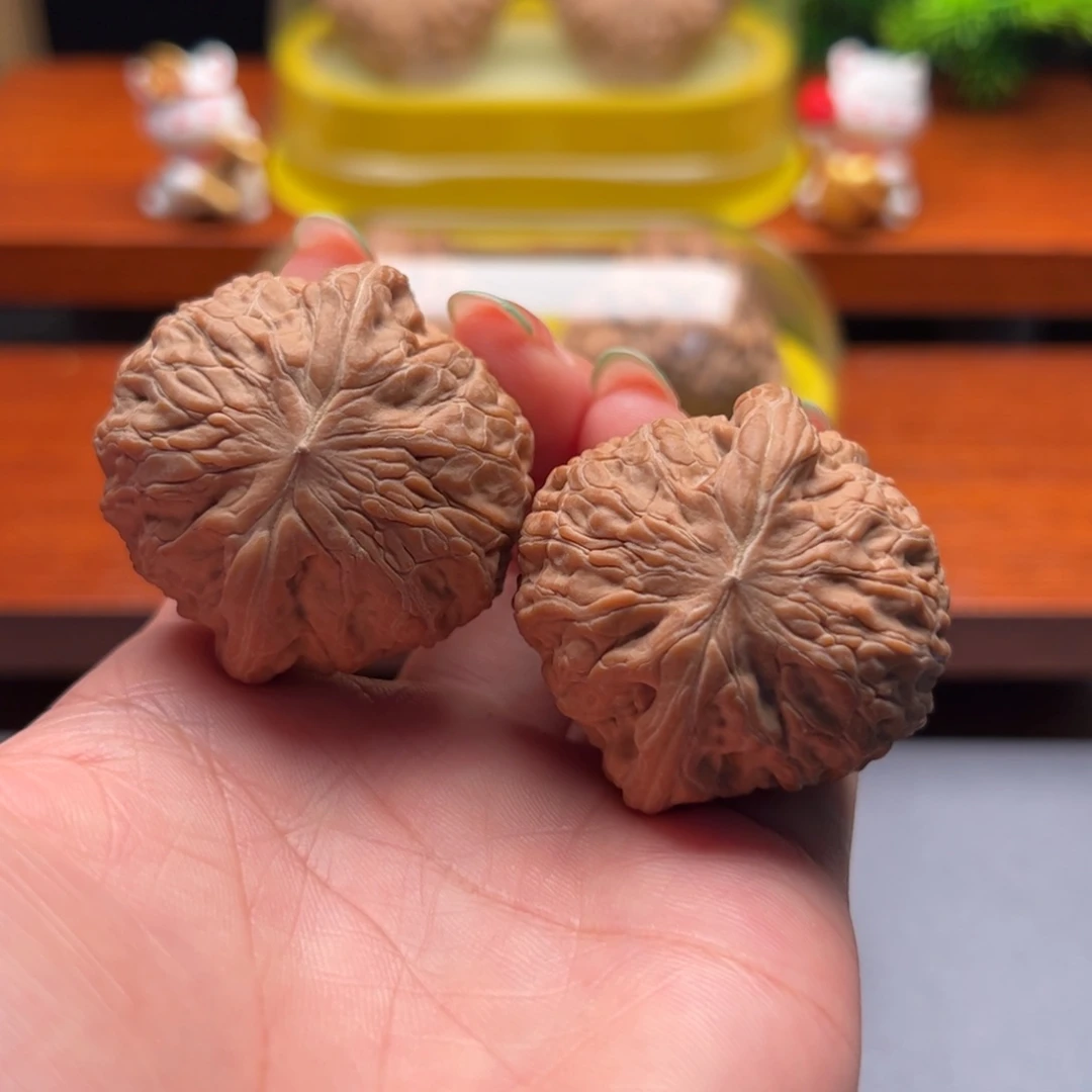 文玩核桃把件铁锤妹妹全品