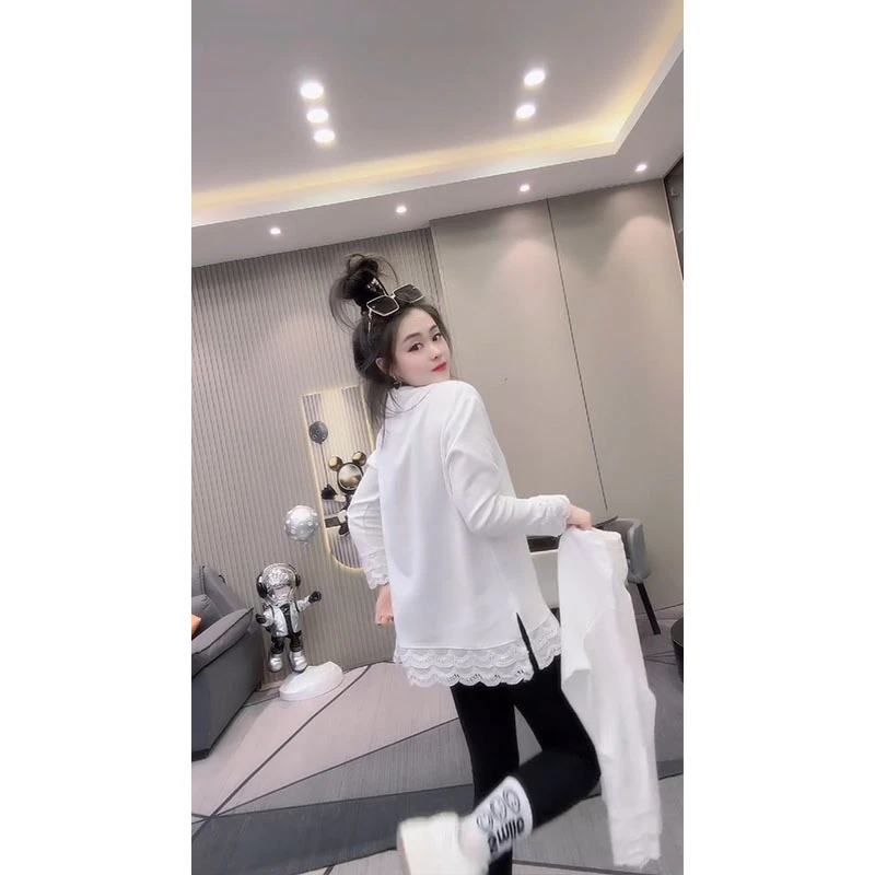 韩系高级感气质蕾丝拼接长袖T恤女2024秋冬新款时尚中长款打底衫