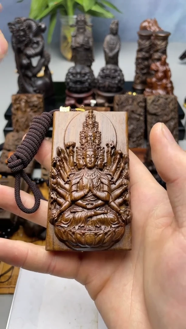 【闪购商品】香木95千手脖挂