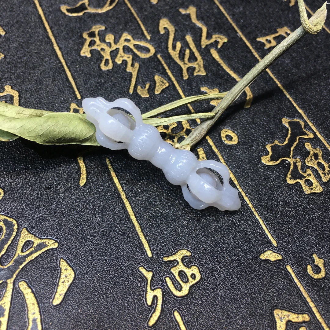 天然和田玉吊坠 青海烟紫柔光扭转乾坤男女士玉石吊坠杵