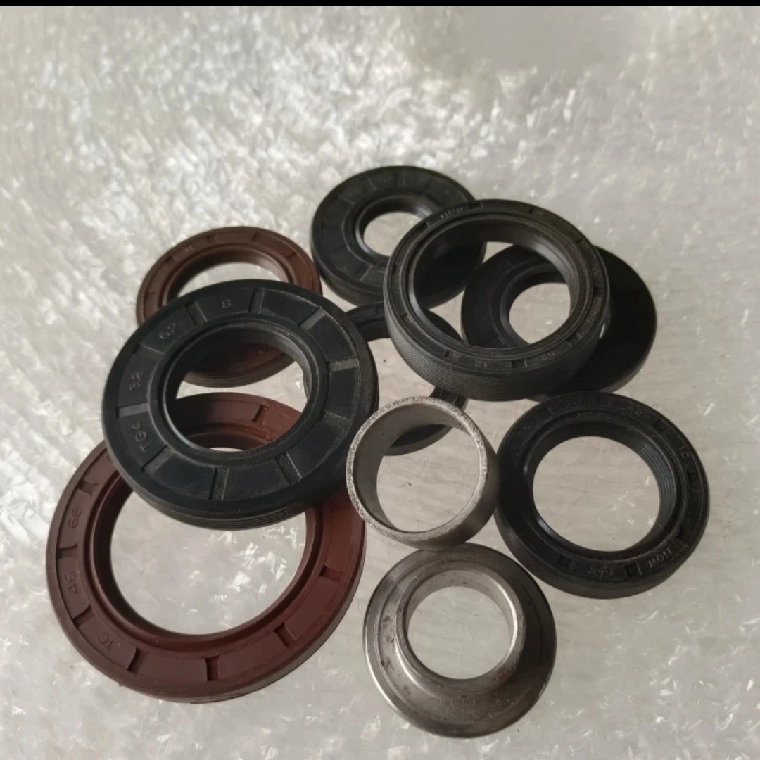 沃得锐龙收割机配件 1号 2号 卸粮全车绞龙油封