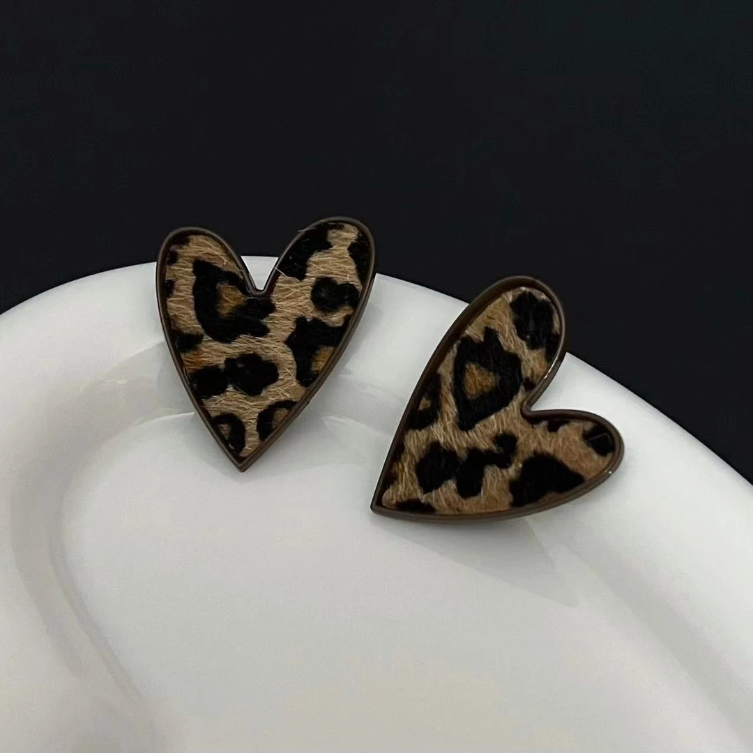铜合金耳饰 复古豹纹美拉德耳环小众高级感气质夸张耳钉耳饰r821