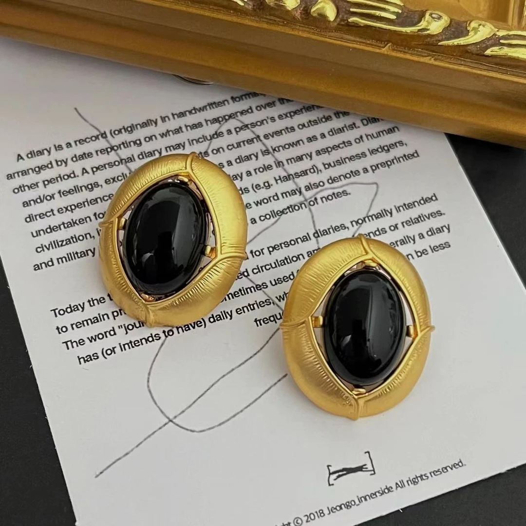 铜合金耳饰 r898复古耳环法式高级感气质耳钉女百搭小众设计耳饰