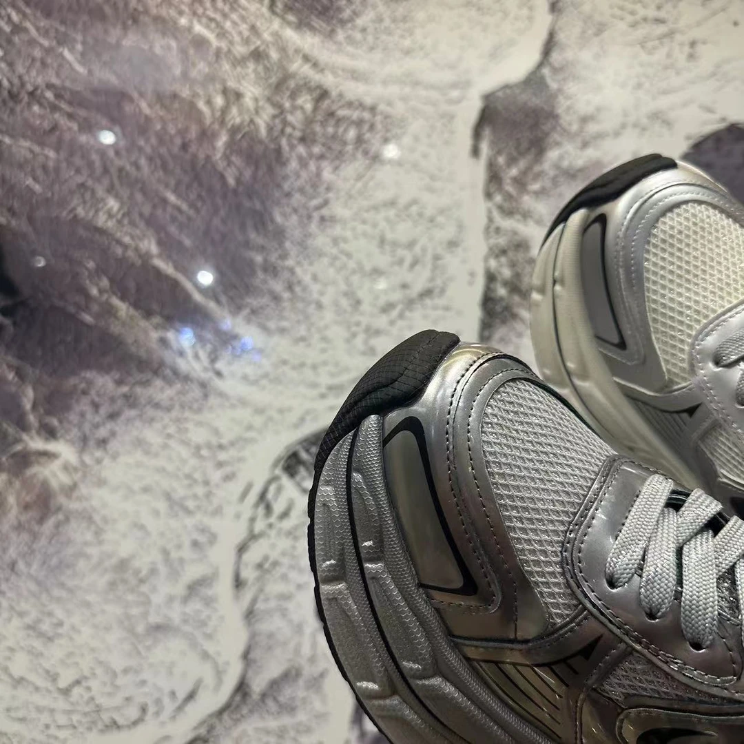 「沙丘银泉」闪闪老爹鞋