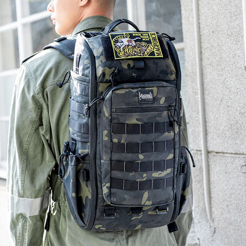 麦格霍斯MAGFORCE魔换20突击者背包户外大容量登山双肩包电脑包男