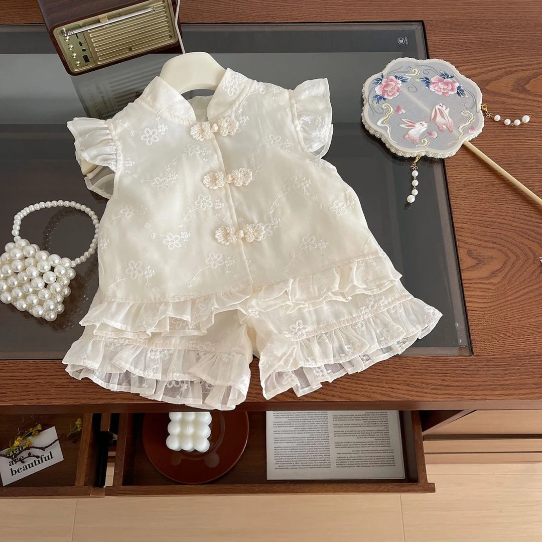 新中式女童宝宝套装夏季儿童中国风盘扣刺绣飞飞袖上衣短裤两件套