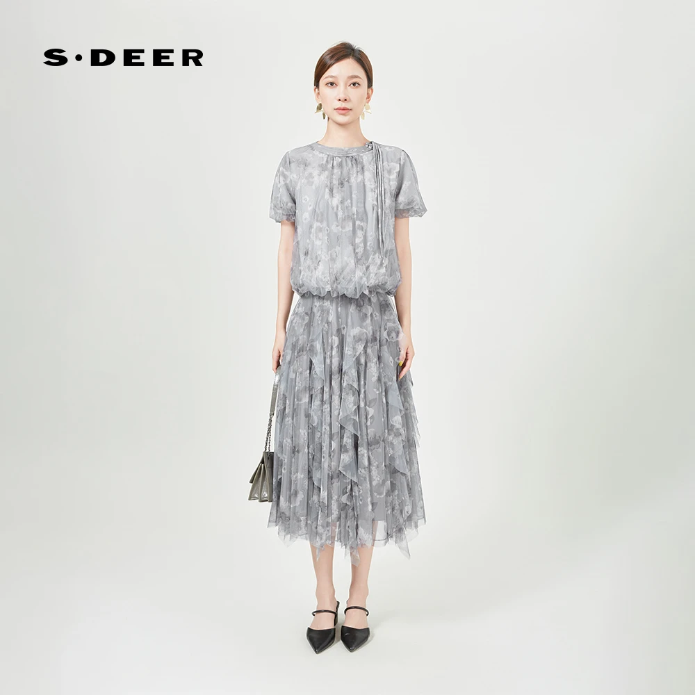 S·DEER圣迪奥轻奢优雅国风气质设计感网纱夏季圆领衬衫S242Z0446