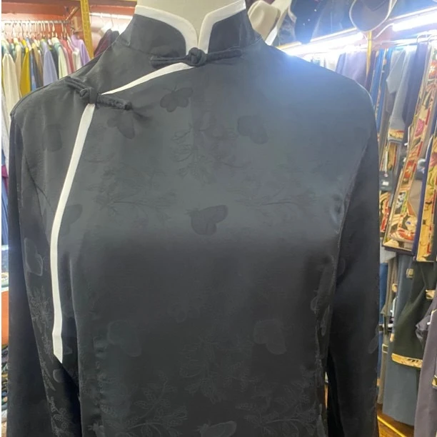 贡珍衣勒翁西藏服