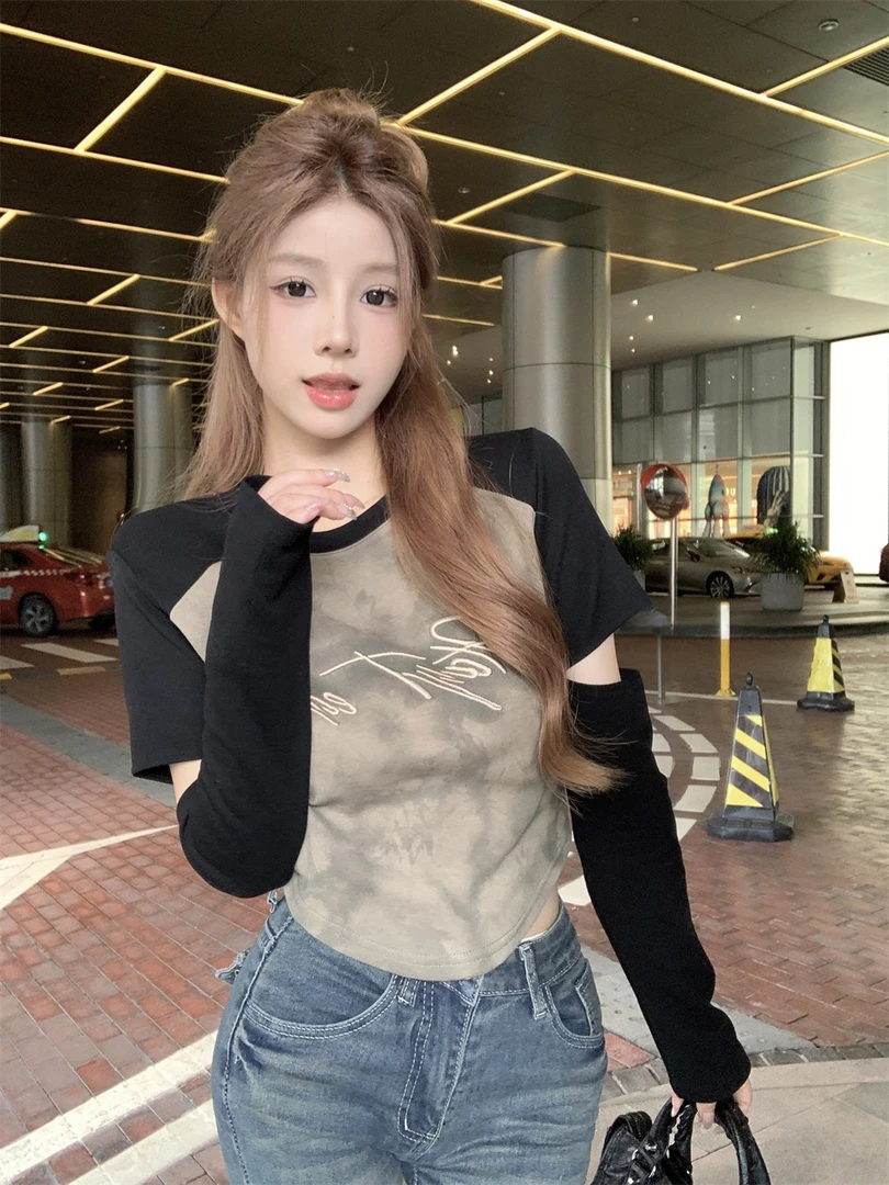 大码女微胖美式复古正肩上衣小心机镂空长袖扎染刺绣字母T恤女ins