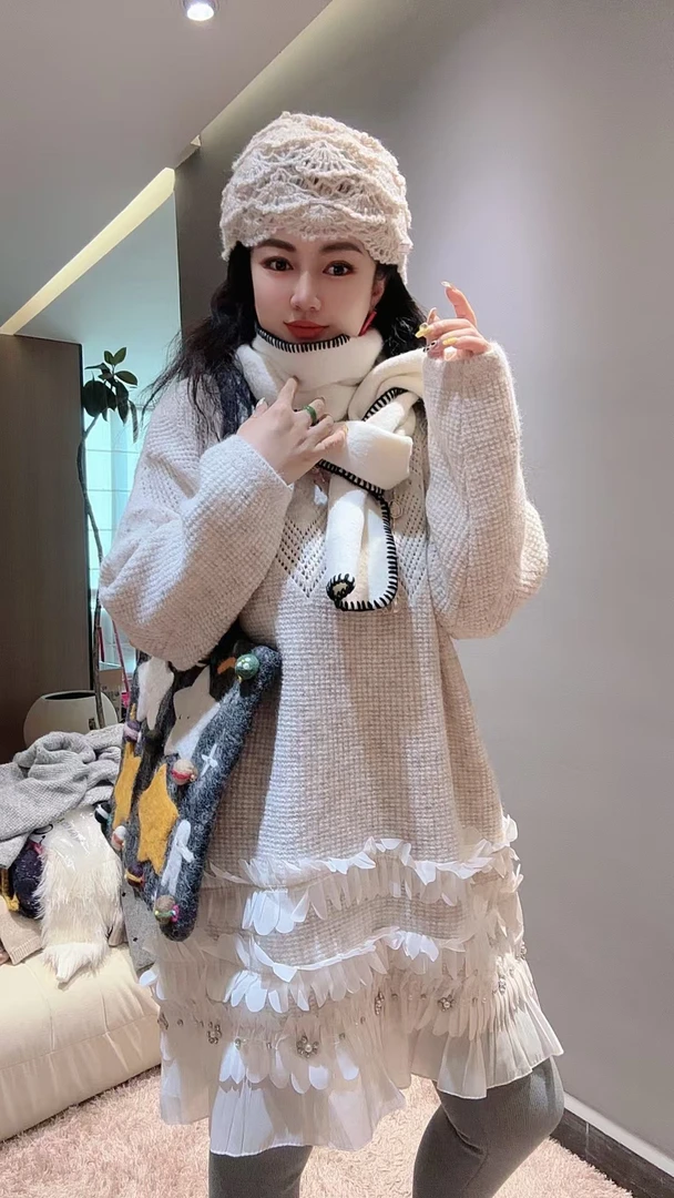 臭朵朵家 小众设计时尚高品质拼接订珠仙女毛衣（衣长95）