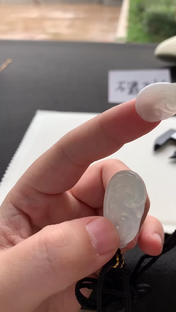 【闪购商品】翡翠吊坠未镶嵌如意吊坠多样性发一