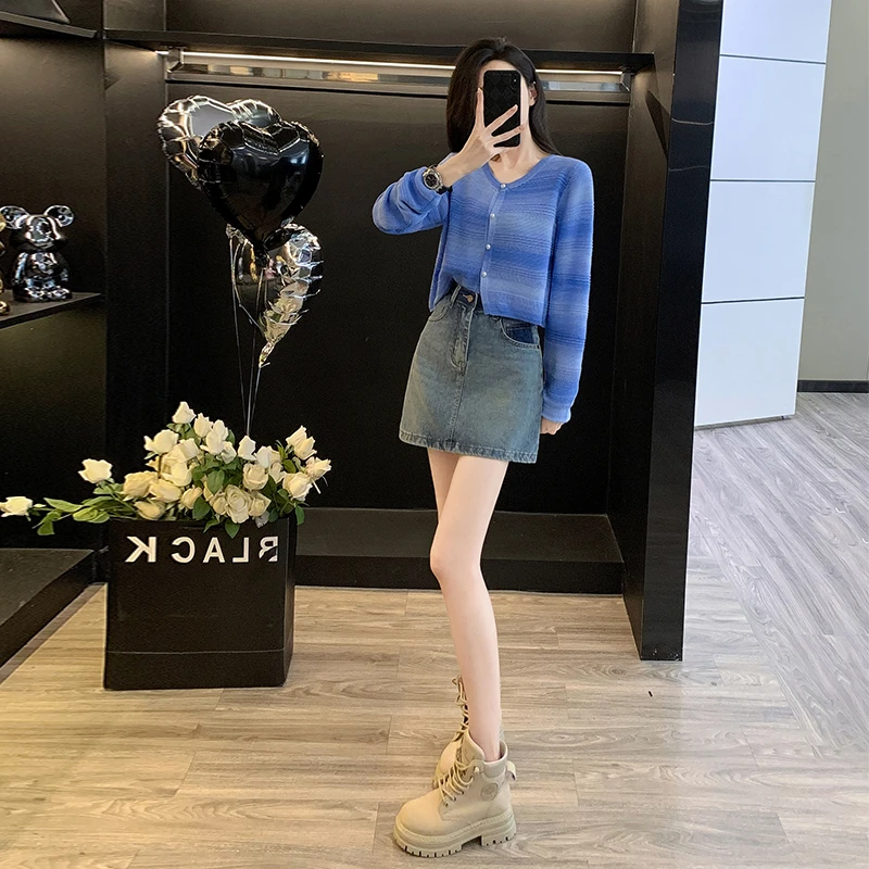 小个子穿搭时尚套装女秋减龄洋气短款针织开衫高腰牛仔短裙两件套