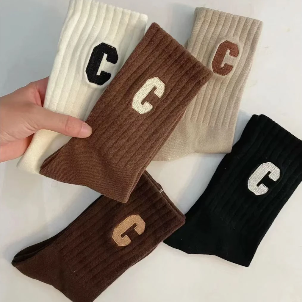 [2.9四双颜色随机]秋冬款字母大C运动袜透气中筒袜学生袜子