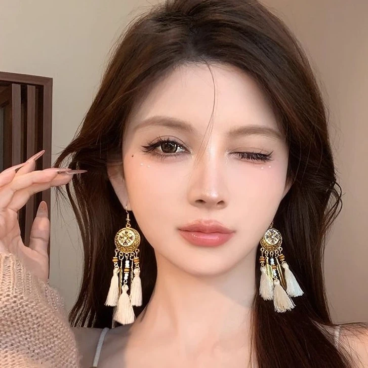 望风沙~异域民族风流苏耳环女2024新款爆款波西米亚轻奢个性耳饰