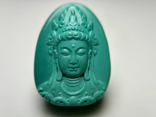 天然原矿高瓷精品绿松石观音雕刻件