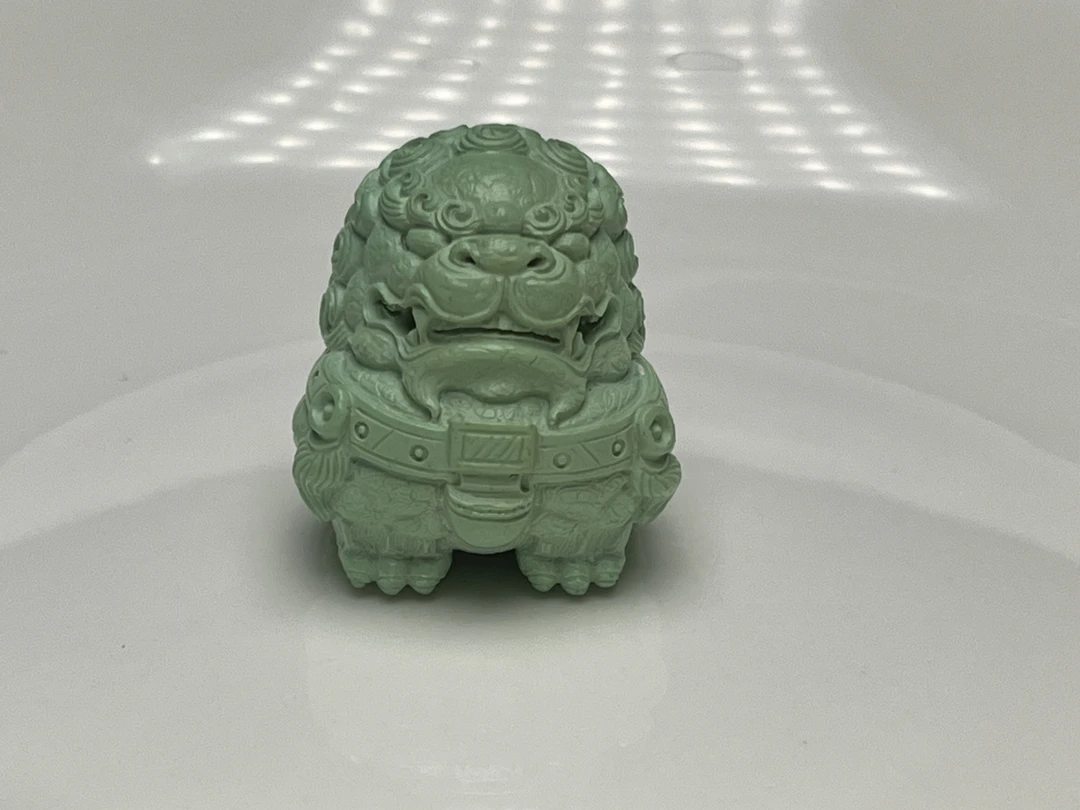 天然原矿高瓷精品绿松石雕刻唐狮吊坠