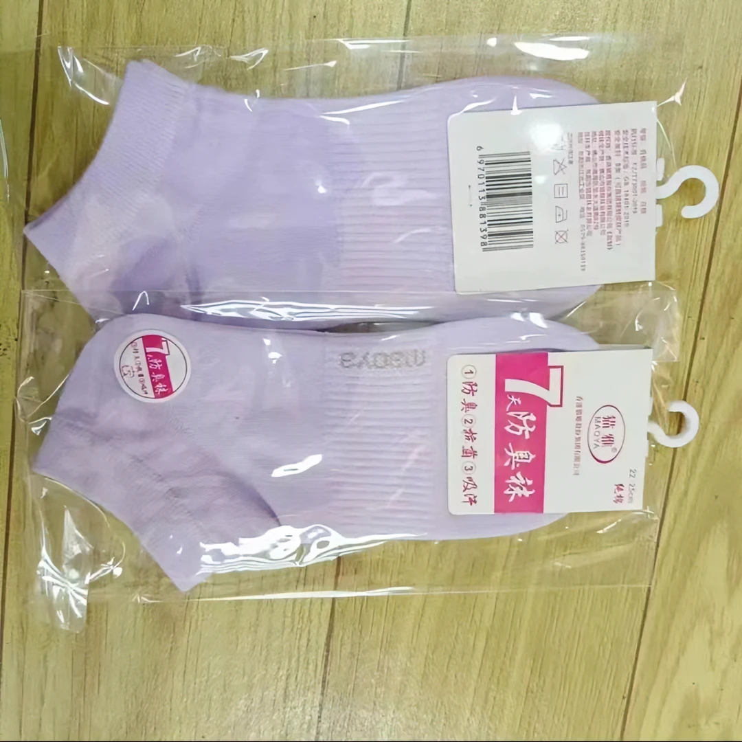 随机短袜一双