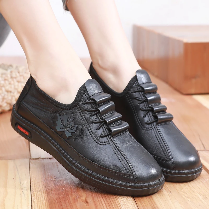 老北京布鞋女妈妈鞋春季新款防滑软底舒适轻便奶奶鞋中老年工作鞋