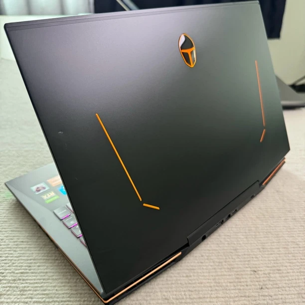 95新 Thunderobot/雷神 911Pro i7八核Rtx20708G独显高颜值游戏本