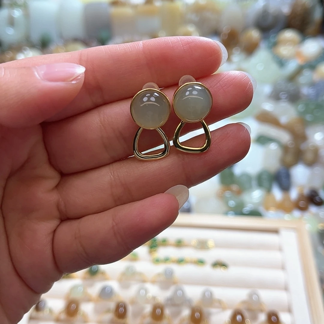 【闪购商品】和田玉耳钉银S925镶嵌&****^