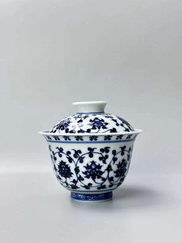 （微瑕发货）全手绘缠枝莲陶瓷两才盖碗景德镇制青花盖碗仿明釉下