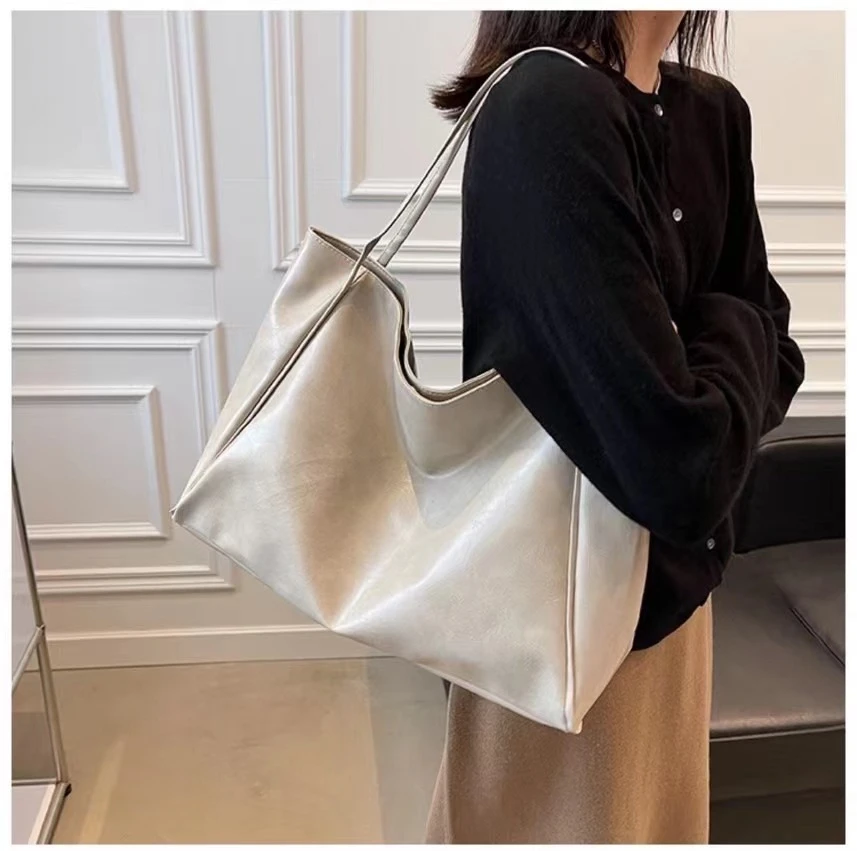 E[A系列现货]设计师新款轻奢时尚百搭气质潮流真皮女士包包经典