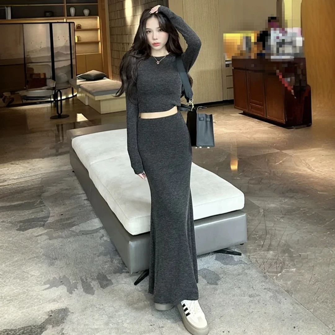 今年流行纯欲风甜辣显瘦圆领短款T恤高腰鱼尾半身裙两件套套装女