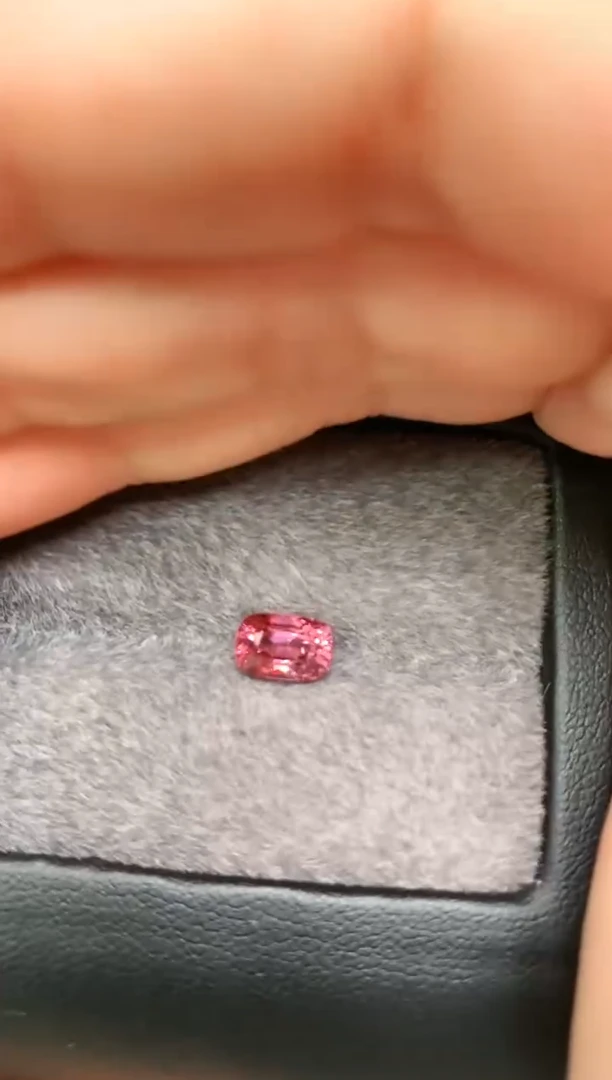 【闪购商品】定制尖晶石裸石未镶嵌枕型   色调  1.66ct