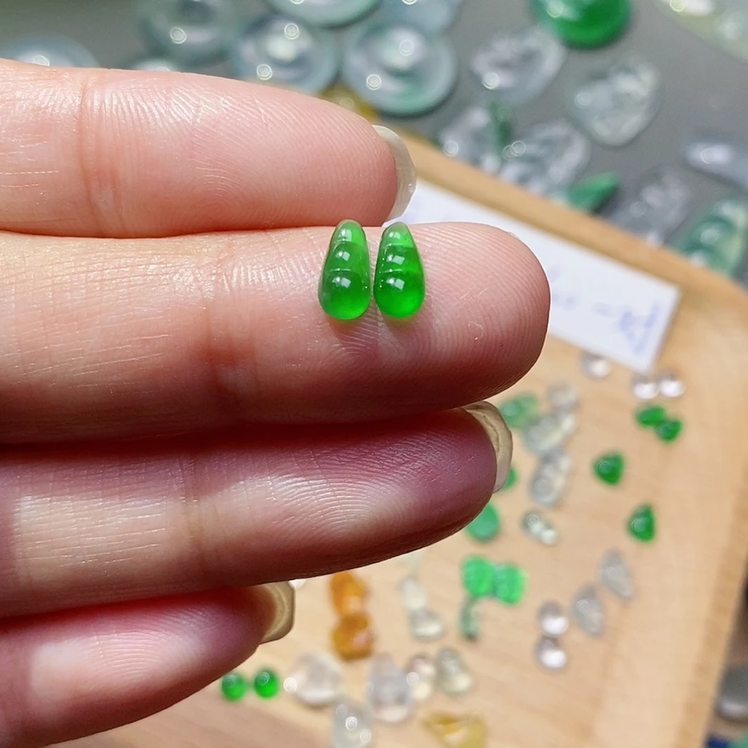 定制翡翠未镶嵌翡翠