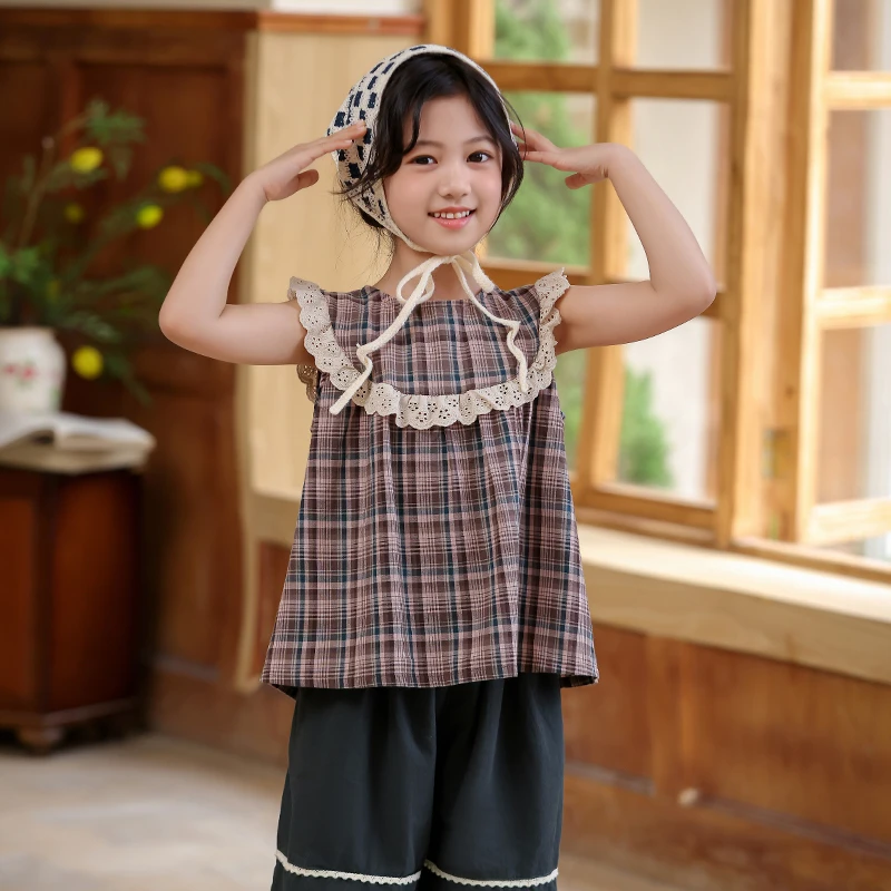〖姐姐家〗女童飞袖娃娃衫2024新款粉蓝格子无袖夏装衬衫sy3072