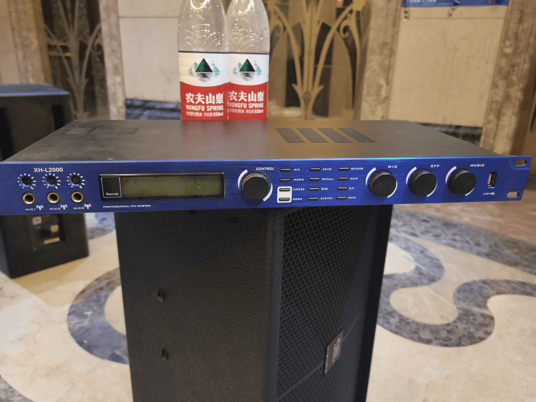 90新  高端XH_L2000效果器一台，原装正品无修，正常使用不包邮