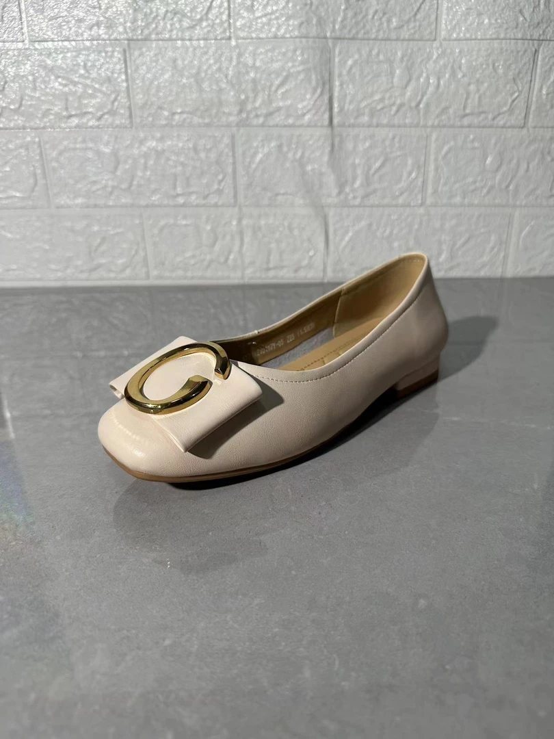 【泽泽鞋贸】  舒适百搭瓢鞋圆头乐福鞋休闲真皮软底方头低跟