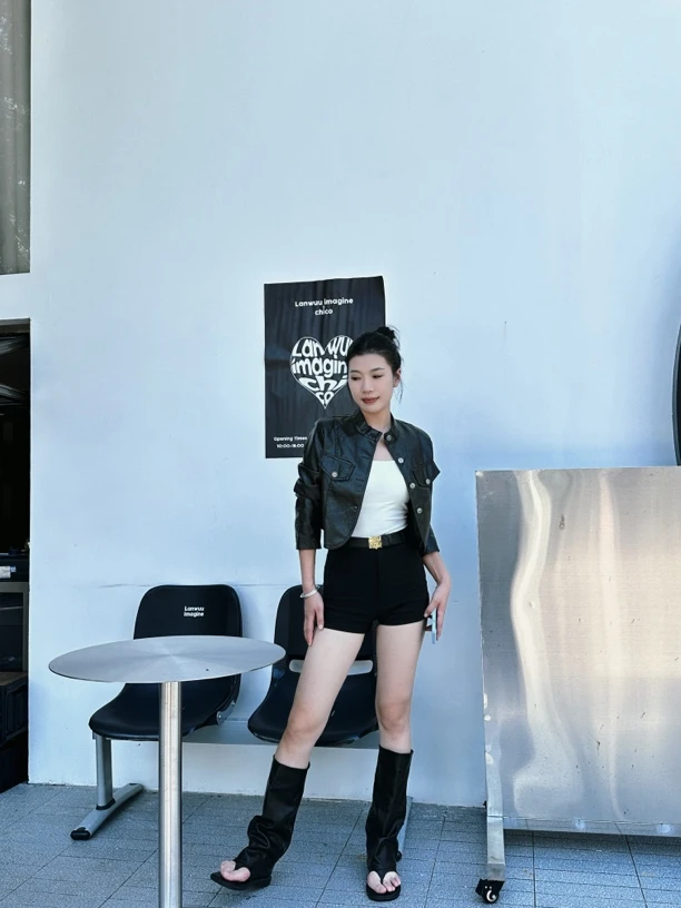 女显瘦长袖高腰短款软皮皮衣时尚休闲百搭潮流时装皮衣女外套