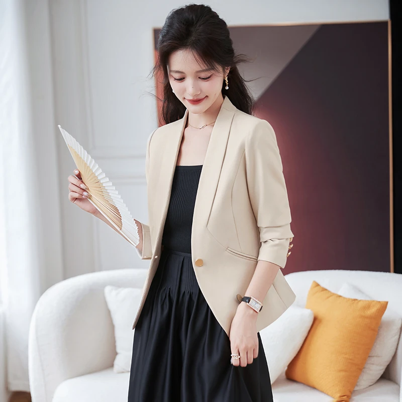 粉色小西装外套女春秋2024新款时尚气质高级感小个子长袖西服上衣