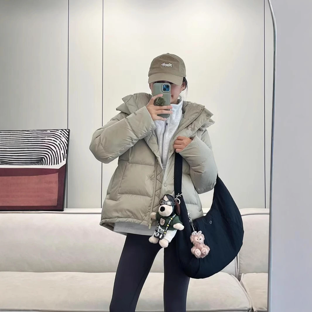 lu羽绒服Wunder五格泡芙羽绒服露露超轻保暖短款连帽外套女防水