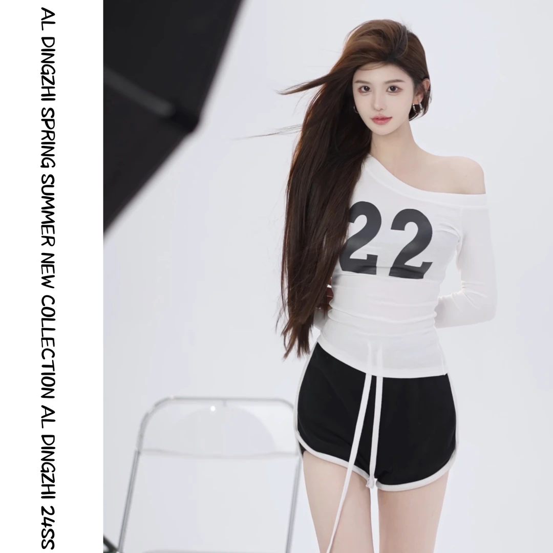 AL DINGZHI【韩剧女主】美式高街斜肩印花长袖t恤女宽松慵懒上衣女