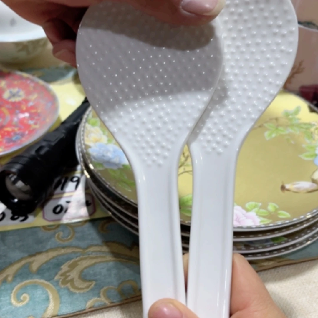 【闪购商品】陶瓷盘白勺2个瑕疵