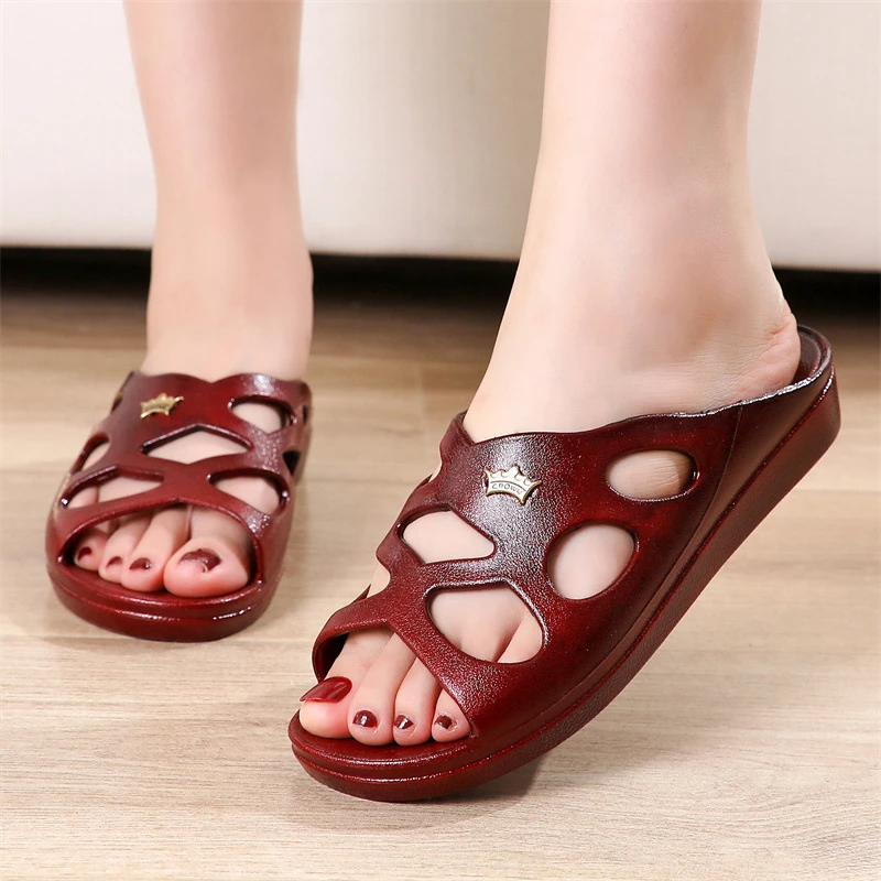 中老年妈妈鞋新款油拖夏女士女款居家浴室防滑一字凉拖鞋平底外穿